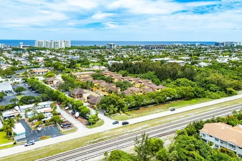 210 NE 69th Circle Boca Raton FL 33487