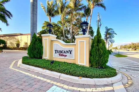 210 NE 69th Circle Boca Raton FL 33487