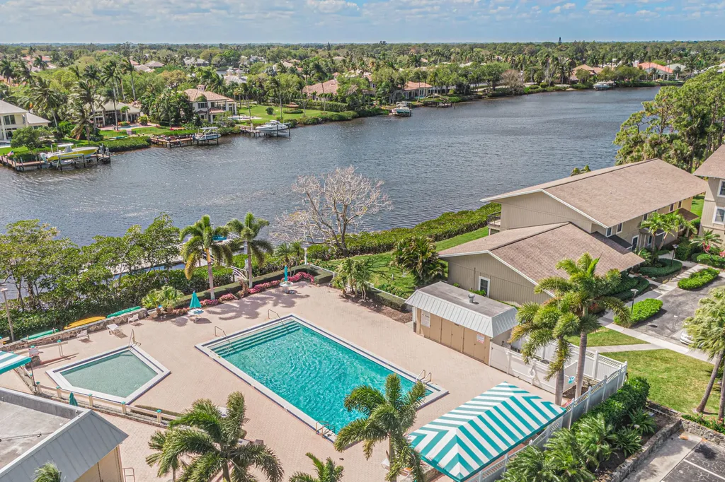 18560 SE Wood Haven Lane Jupiter FL 33469