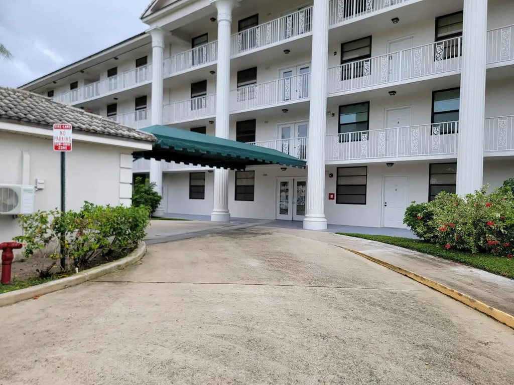 3540 Whitehall Drive West Palm Beach FL 33401