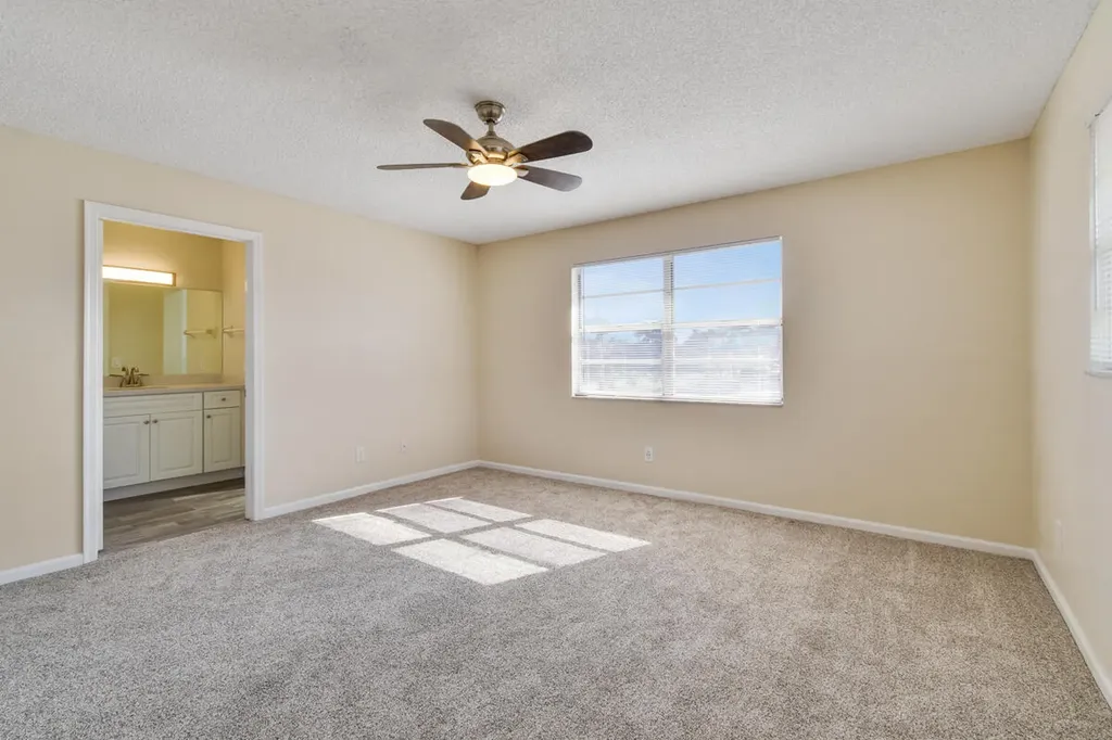 1475 Lake Mango Way West Palm Beach FL 33406