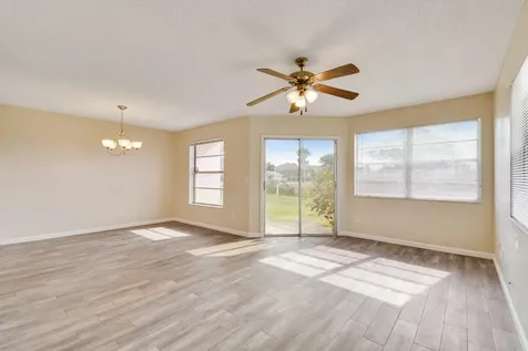1475 Lake Mango Way West Palm Beach FL 33406