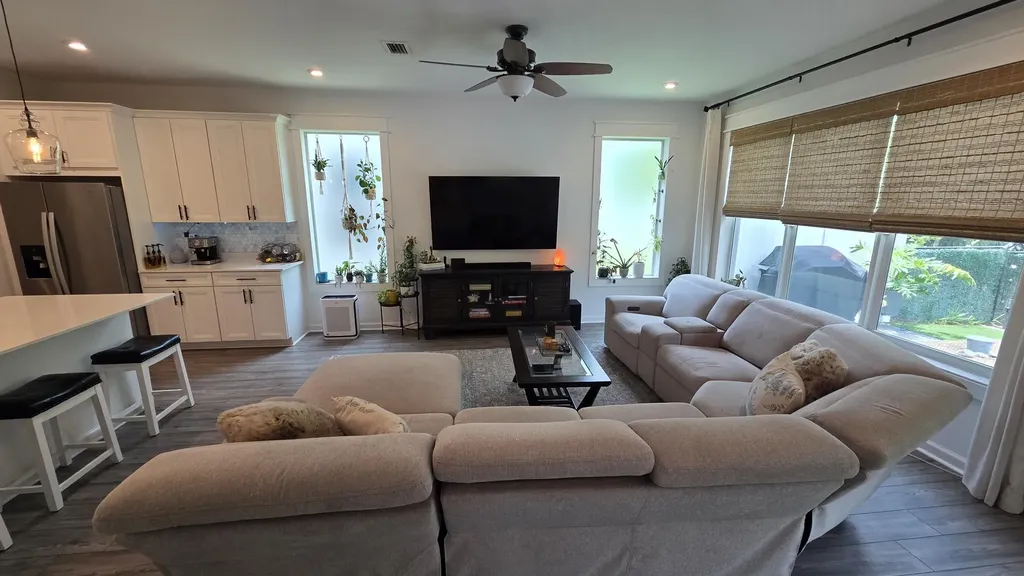 6668 Pointe Of Woods Drive West Palm Beach FL 33413