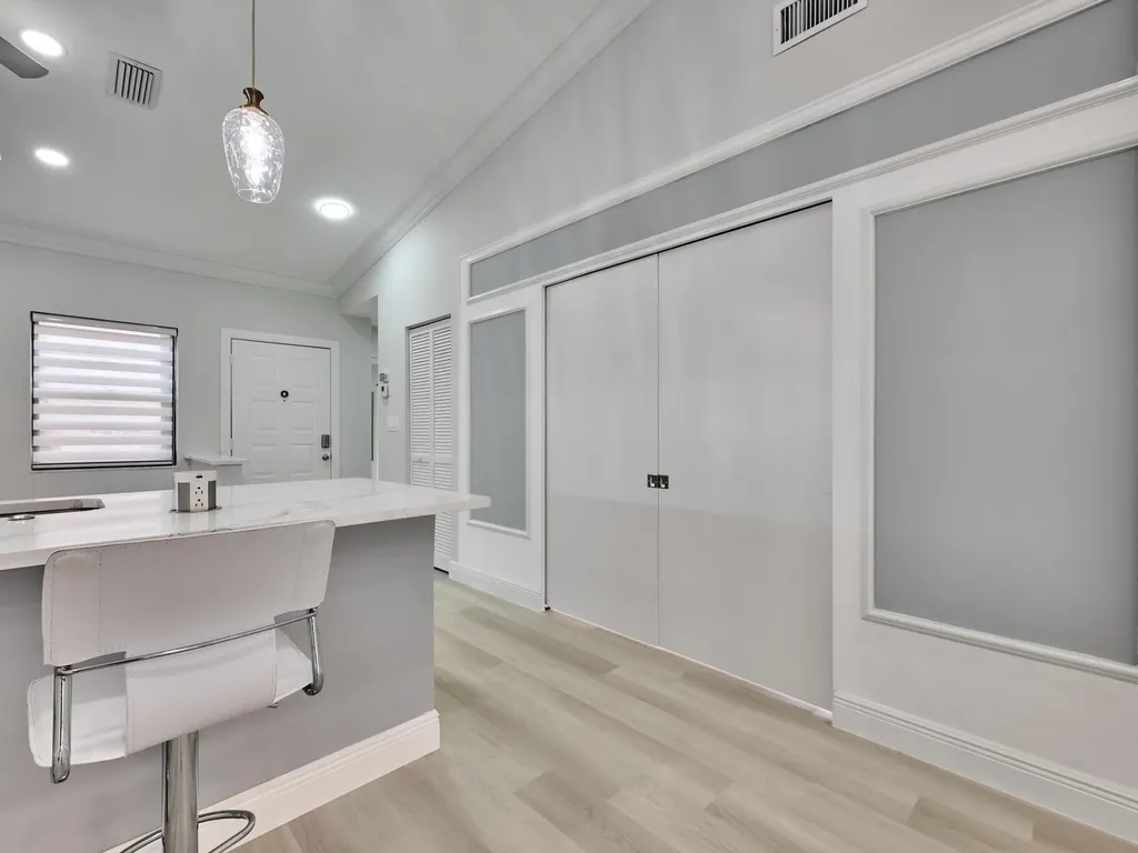 6067 Kings Gate Circle Delray Beach FL 33484