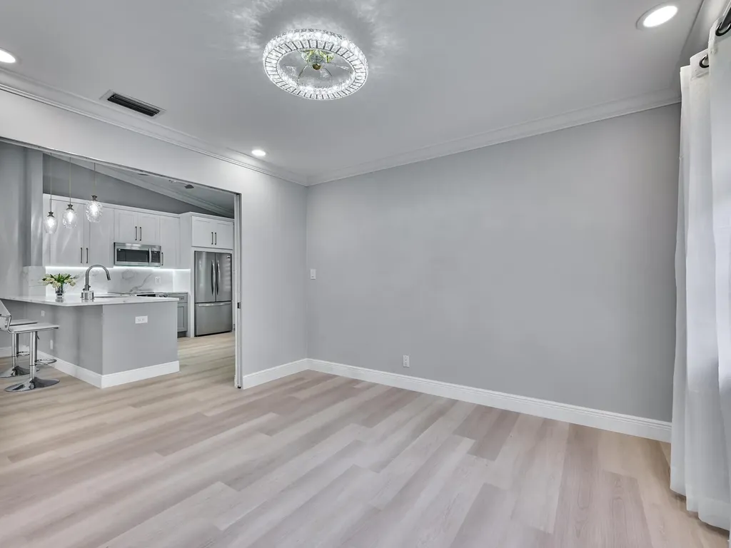 6067 Kings Gate Circle Delray Beach FL 33484
