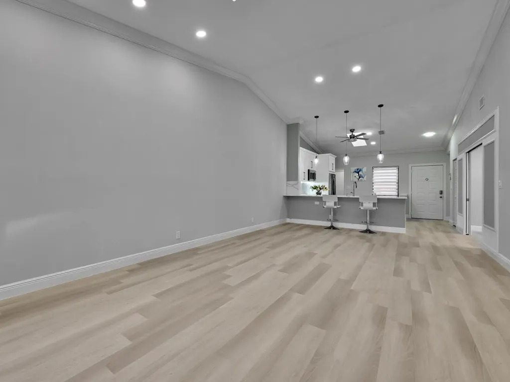 6067 Kings Gate Circle Delray Beach FL 33484
