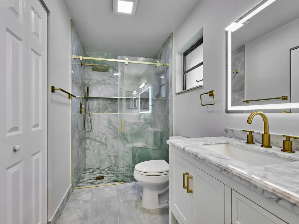 6067 Kings Gate Circle Delray Beach FL 33484