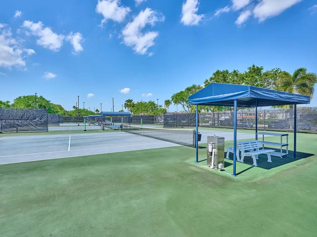 6067 Kings Gate Circle Delray Beach FL 33484