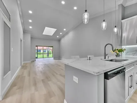 6067 Kings Gate Circle Delray Beach FL 33484