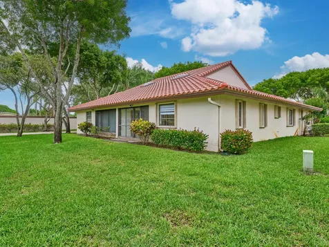 6067 Kings Gate Circle Delray Beach FL 33484
