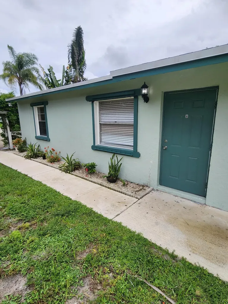 2167 Laura Lane West Palm Beach FL 33415