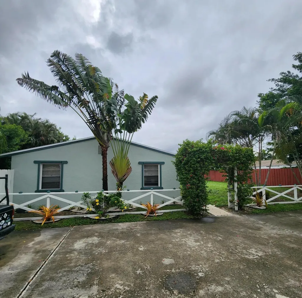 2167 Laura Lane West Palm Beach FL 33415