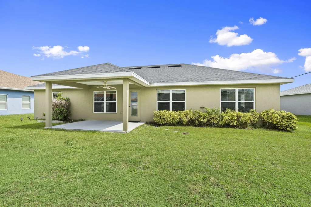 449 SW Exmore Avenue Port St Lucie FL 34983
