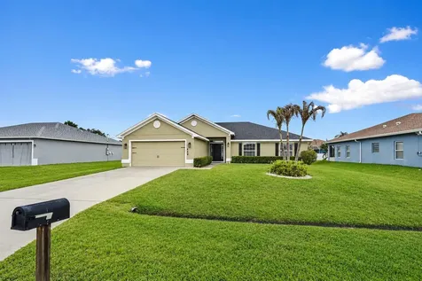 449 SW Exmore Avenue Port St Lucie FL 34983