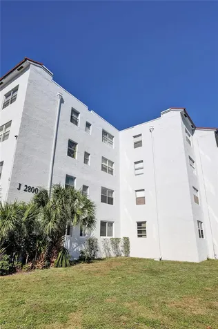 2800 Somerset Drive Lauderdale Lakes FL 33311
