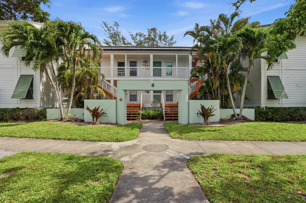 250 Cypress Point Drive Palm Beach Gardens FL 33418