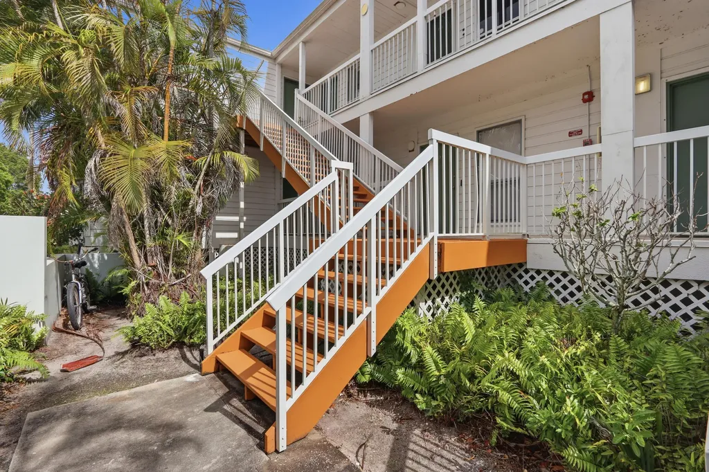 250 Cypress Point Drive Palm Beach Gardens FL 33418