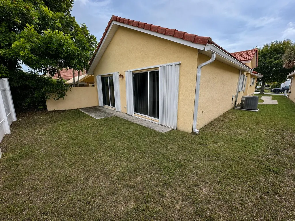 4907 Concordia Lane Boynton Beach FL 33436