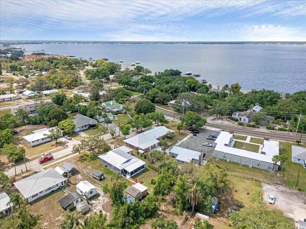 216 Micco Avenue Sebring FL 33870