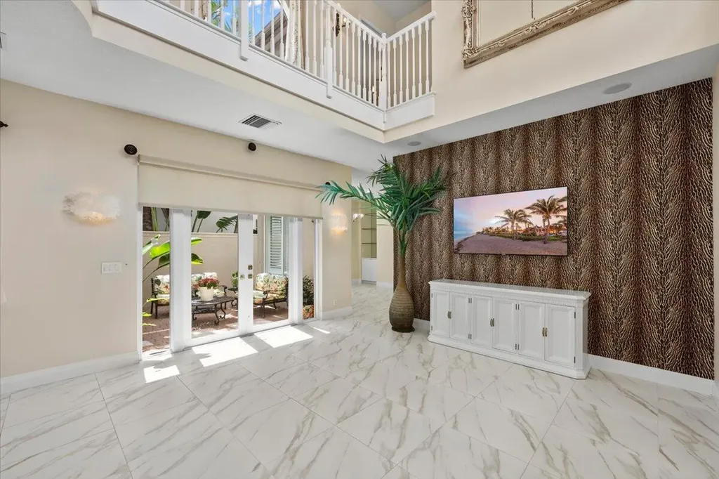 208 Glacier Street Palm Beach Gardens FL 33410