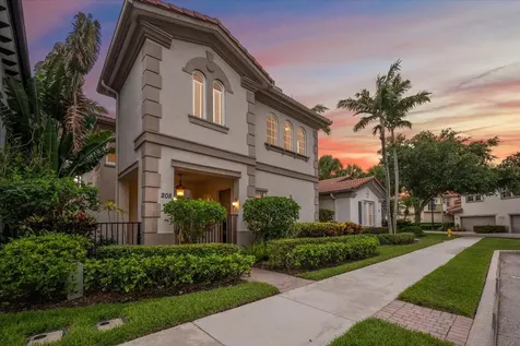 208 Glacier Street Palm Beach Gardens FL 33410