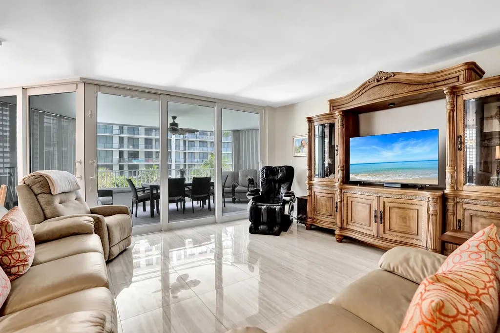1340 S Ocean Boulevard Pompano Beach FL 33062