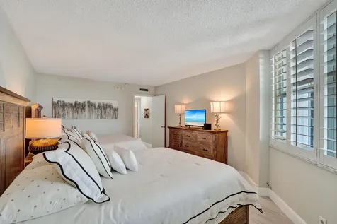 1340 S Ocean Boulevard Pompano Beach FL 33062