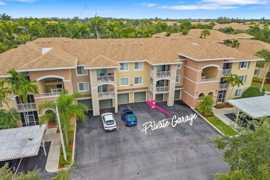 6529 Emerald Dunes Drive Royal Palm Beach FL 33411