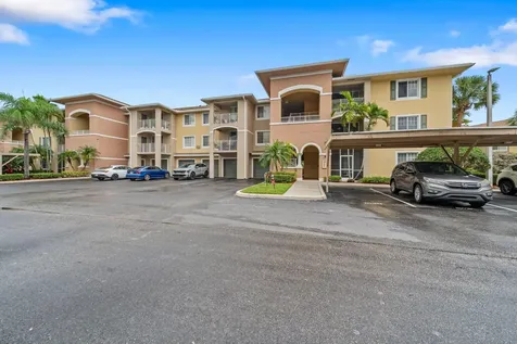 6529 Emerald Dunes Drive Royal Palm Beach FL 33411
