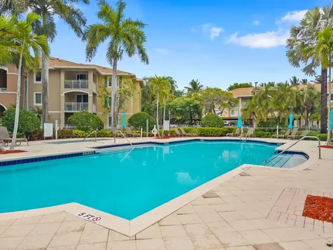6529 Emerald Dunes Drive Royal Palm Beach FL 33411