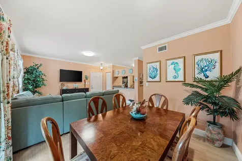 6529 Emerald Dunes Drive Royal Palm Beach FL 33411