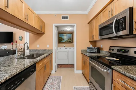6529 Emerald Dunes Drive Royal Palm Beach FL 33411