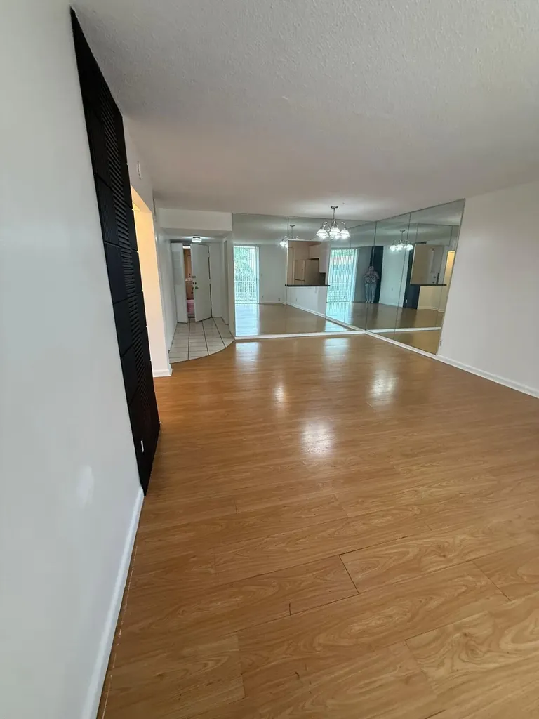 404 NW 68th Avenue Plantation FL 33317