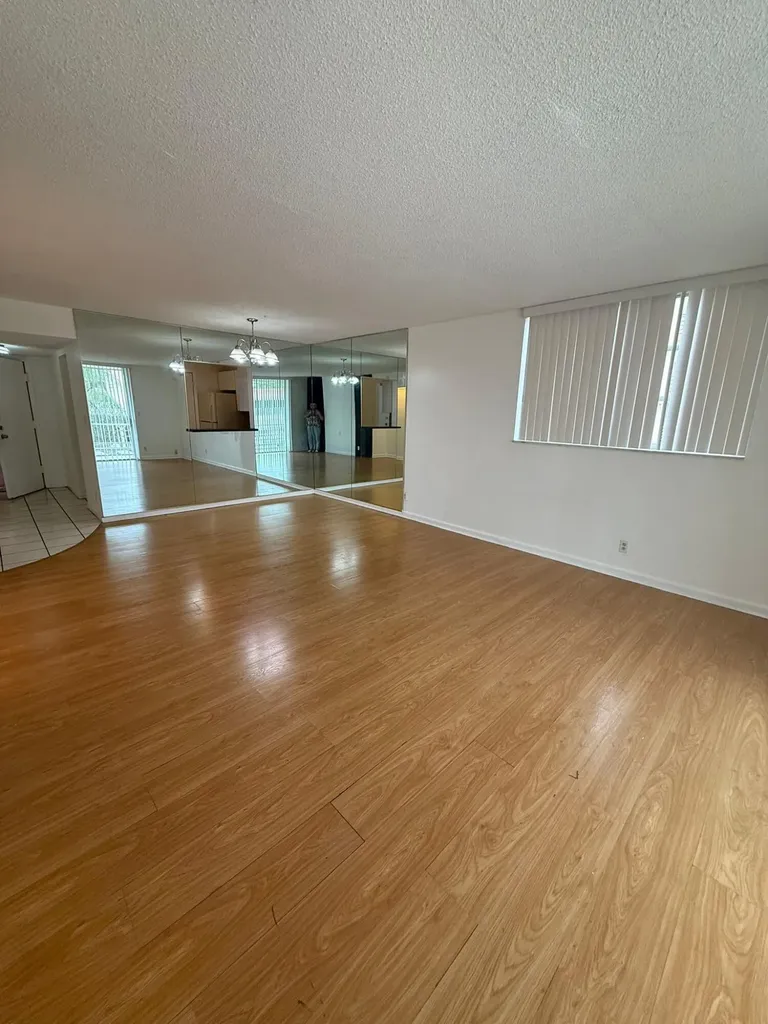 404 NW 68th Avenue Plantation FL 33317