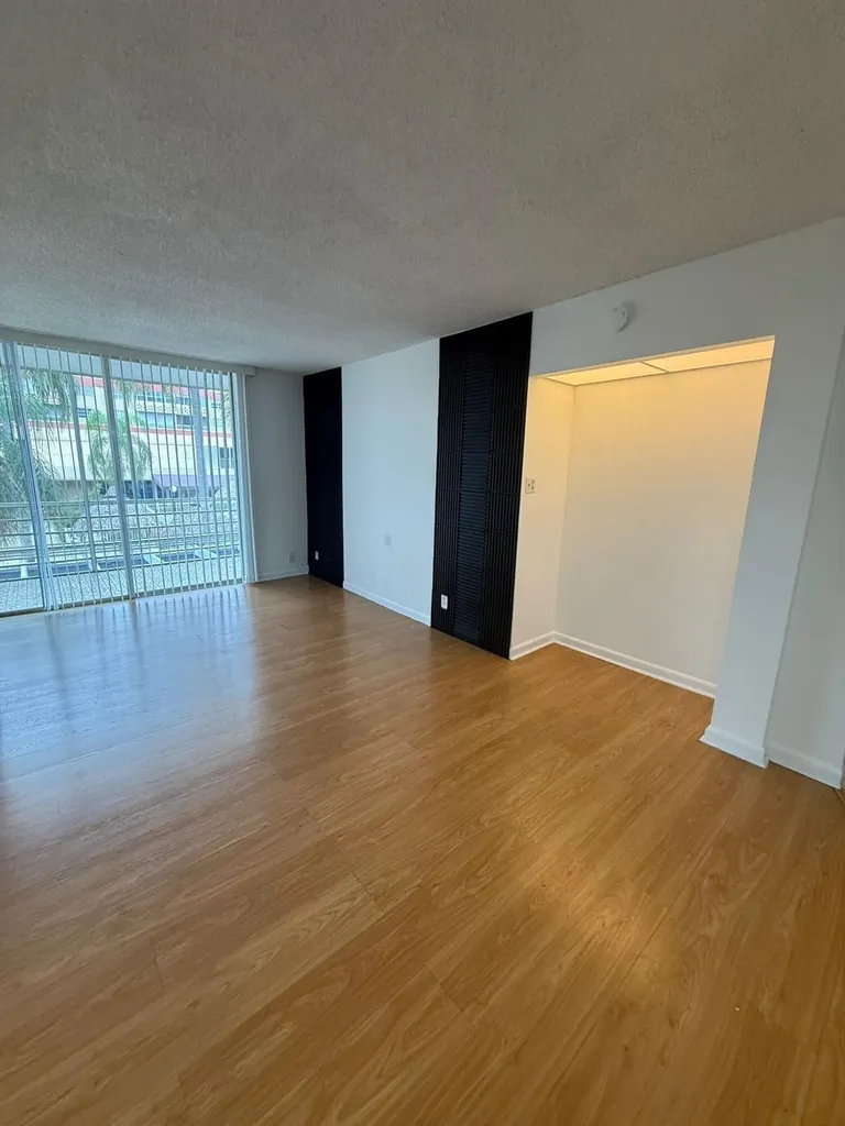 404 NW 68th Avenue Plantation FL 33317