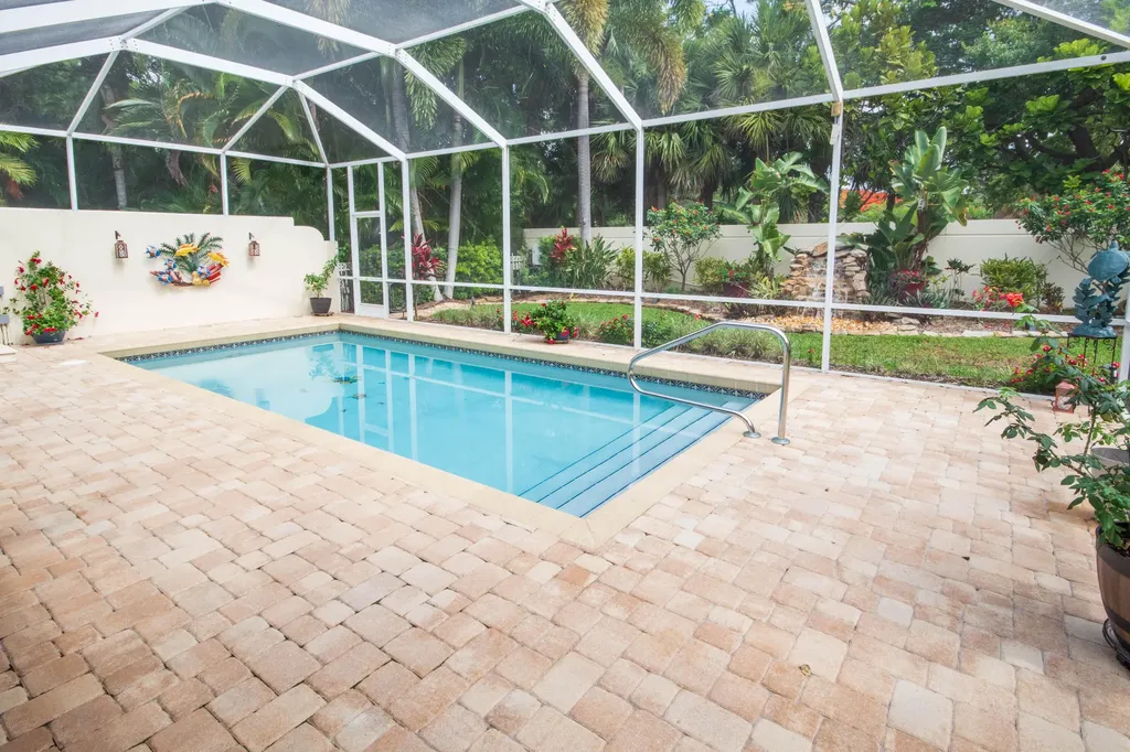 146 Lost Bridge Drive Palm Beach Gardens FL 33410