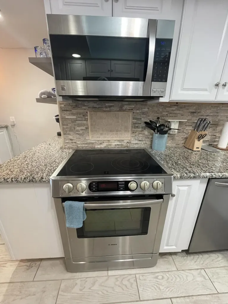 410 Wilma Circle Riviera Beach FL 33404