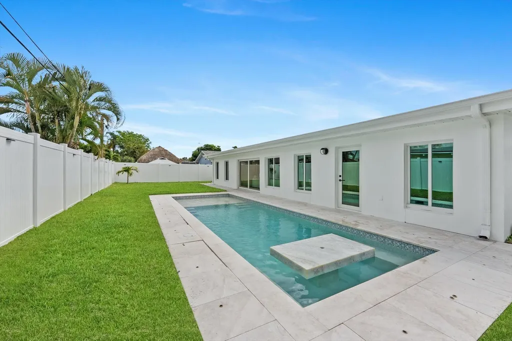 1289 SW 7th Street Boca Raton FL 33486