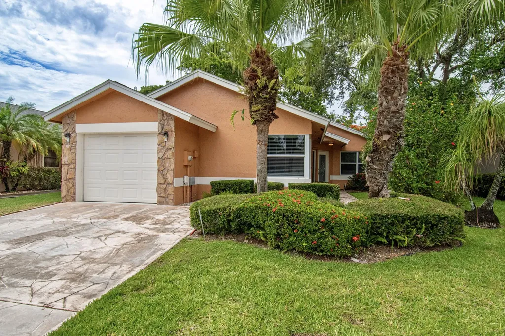 7601 Martinique Boulevard Boca Raton FL 33433