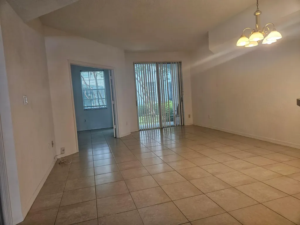 781 SW 148th Avenue Sunrise FL 33325