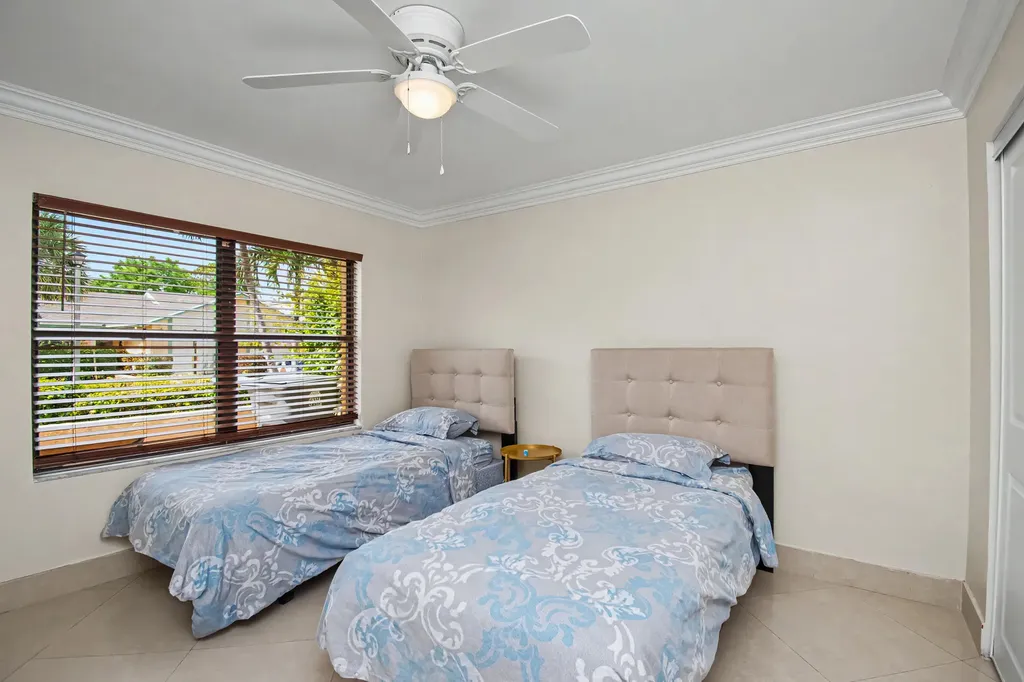 7964 Little Lane Boca Raton FL 33433