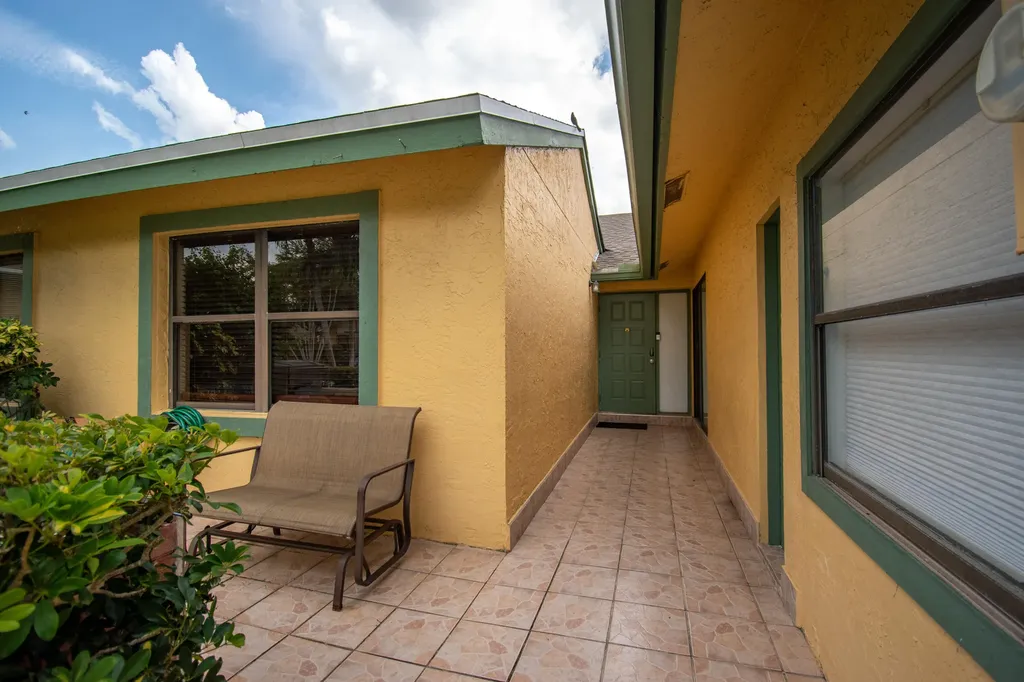 7964 Little Lane Boca Raton FL 33433