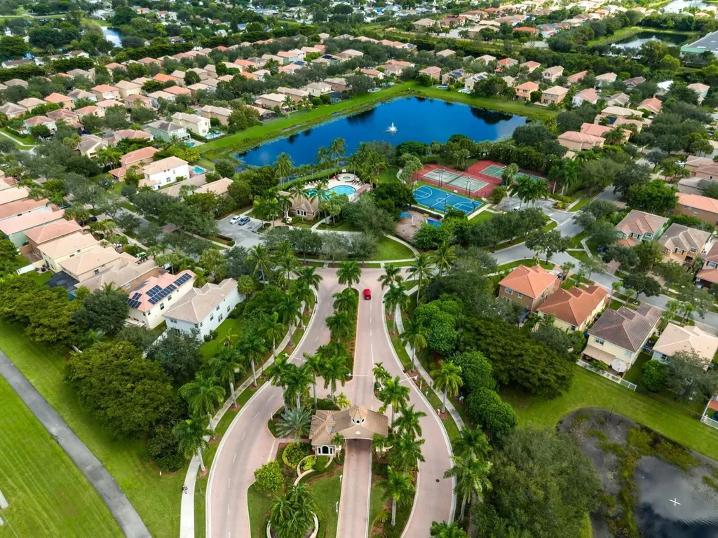 11487 Blue Violet Lane Royal Palm Beach FL 33411