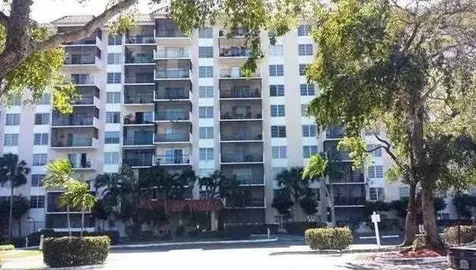4164 Inverrary Drive Lauderhill FL 33319