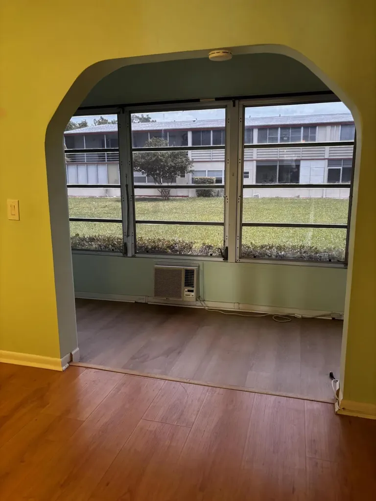 4 Sussex A West Palm Beach FL 33417