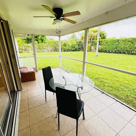 386 Bennington Lane Lake Worth FL 33467
