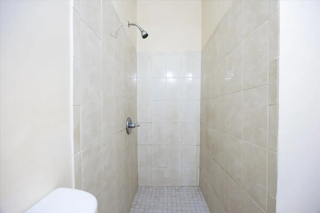 5540 S Lakewood Circle Circle S Margate FL 33063