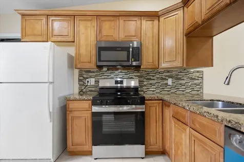5540 S Lakewood Circle Circle S Margate FL 33063