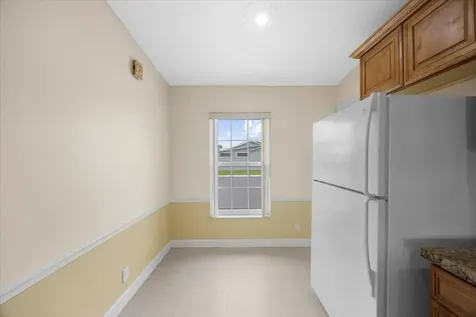 5540 S Lakewood Circle Circle S Margate FL 33063