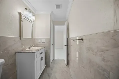 5540 S Lakewood Circle Circle S Margate FL 33063